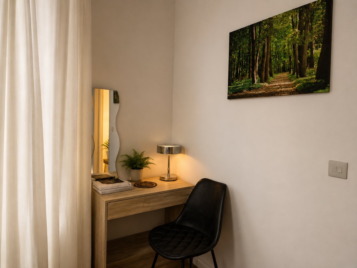 Workspace & dressing area
